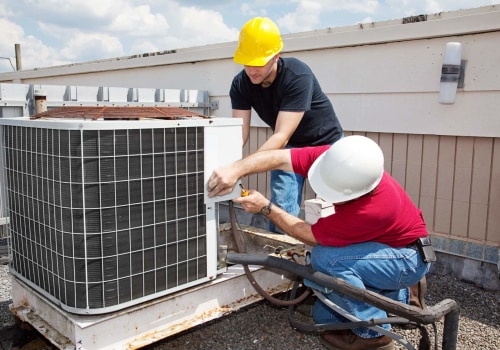 What is the Experience Level of Technicians for HVAC Maintenance in Davie, FL?